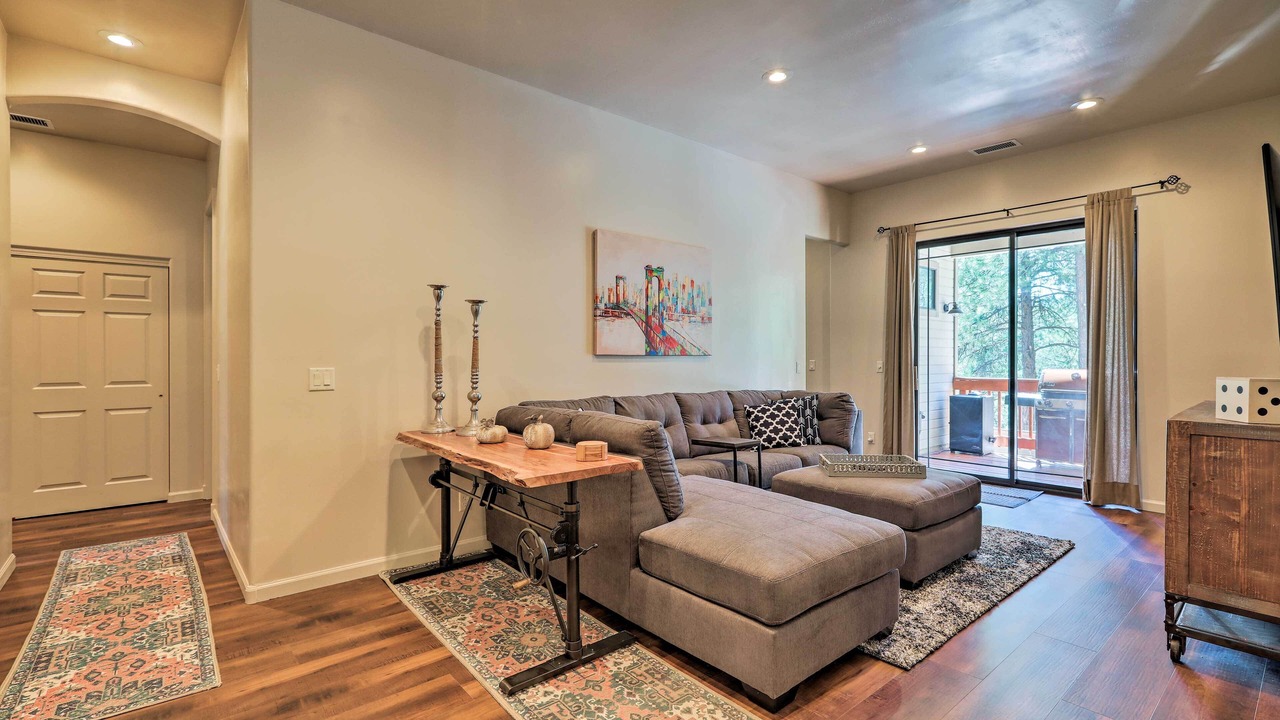 Photo of Patio Balcony in Ponderosa Trails