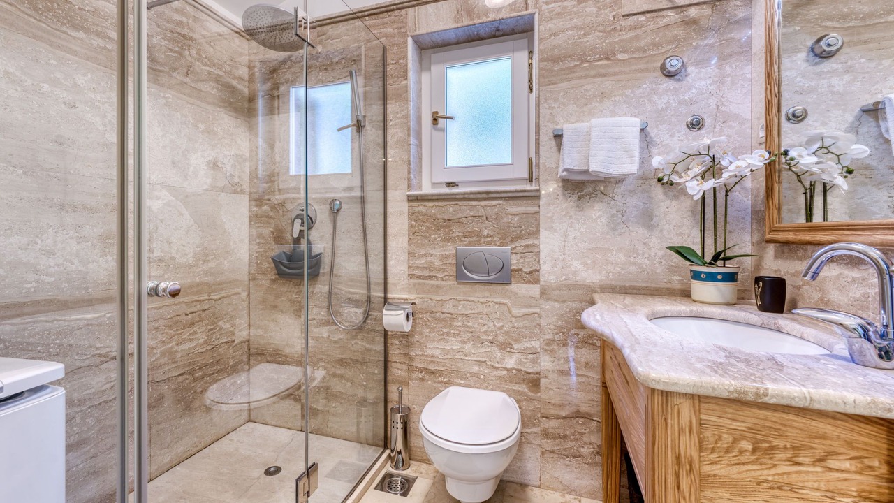 Photo of Bathroom in Pobri