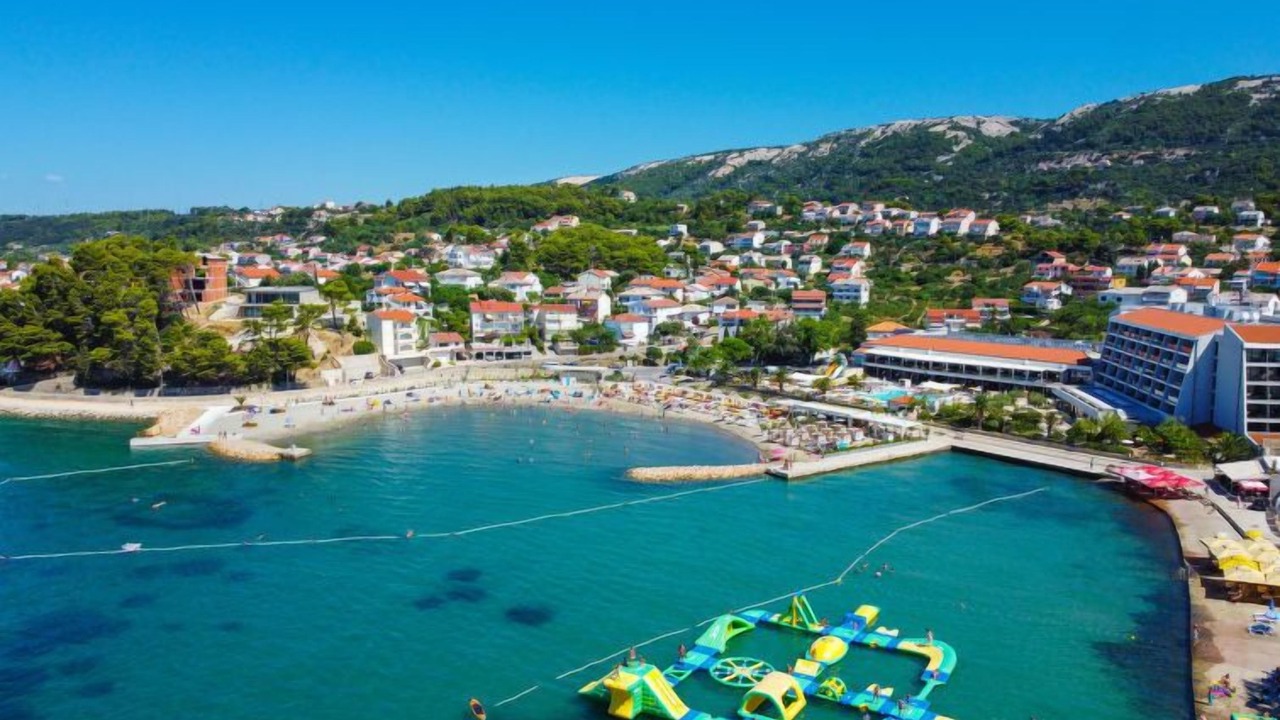 Photo of Outdoor in Banjol