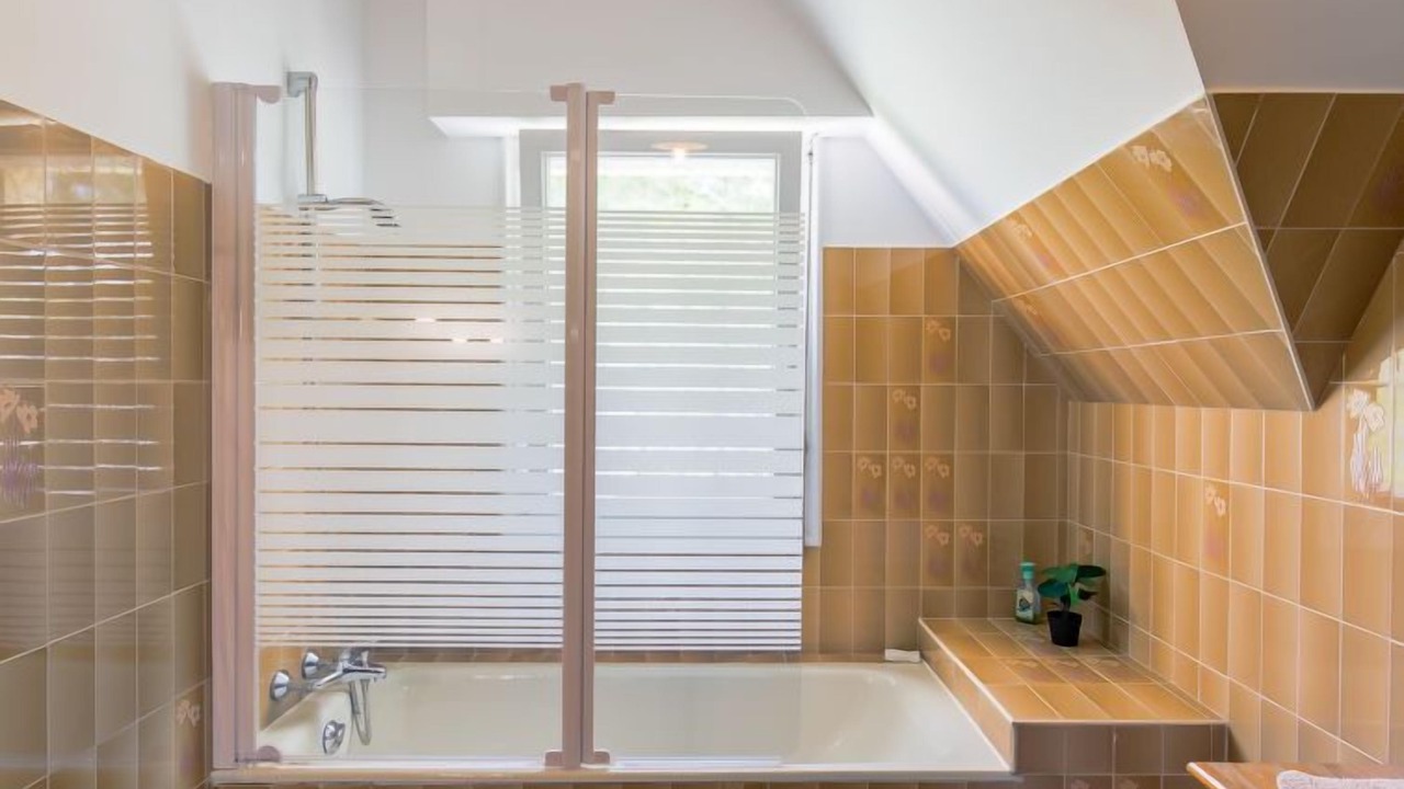 Photo of Bathroom in Tregunc