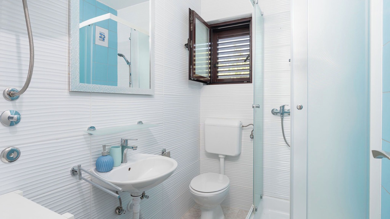 Photo of Bathroom in Vir