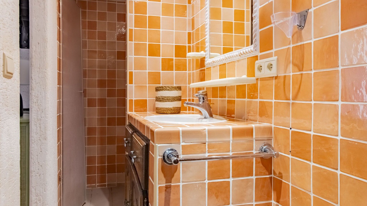 Photo of Bathroom in Cucuron