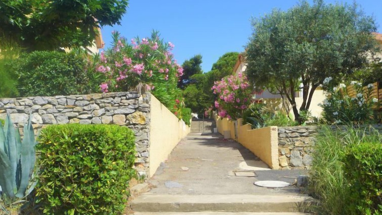 Photo of Others in Gruissan