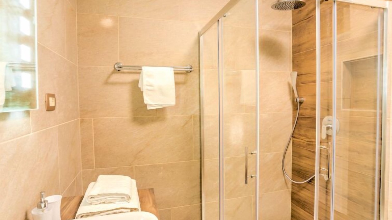 Photo of Bathroom in Pobri