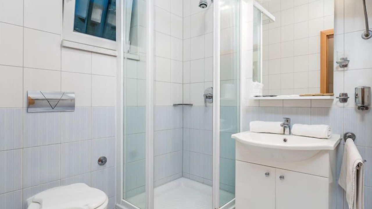 Photo of Bathroom in Kampor
