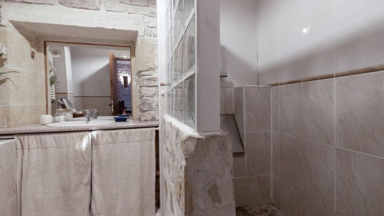 Photo of Bathroom in Calvisson