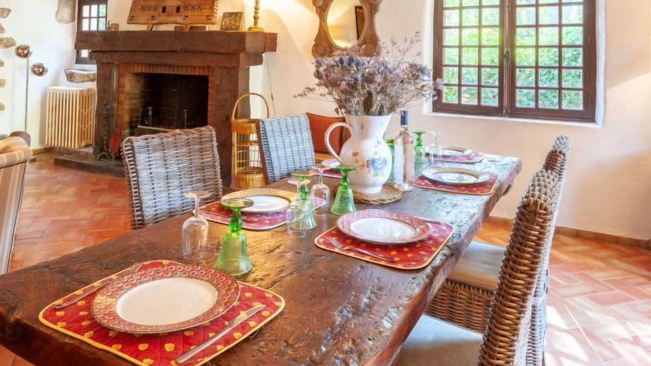 Photo of Bedroom in Menerbes