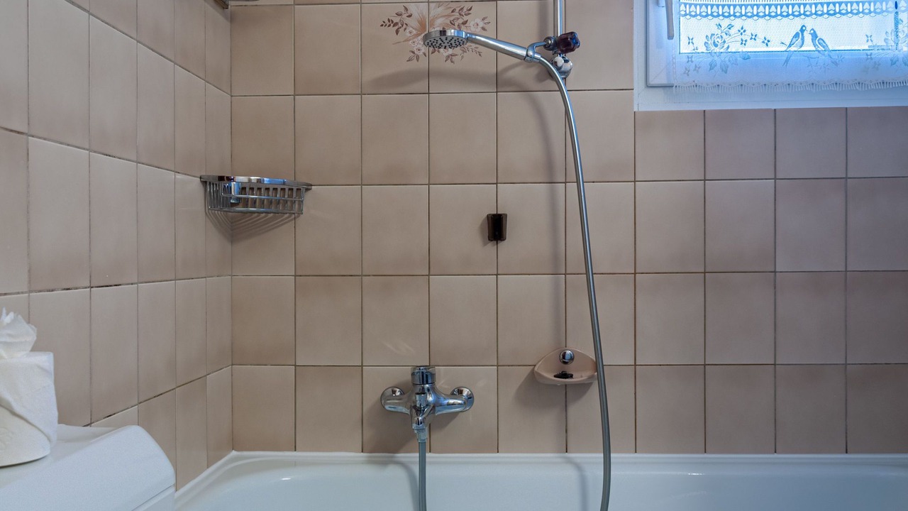 Photo of Bathroom in Saint-Pierre-de-Clages