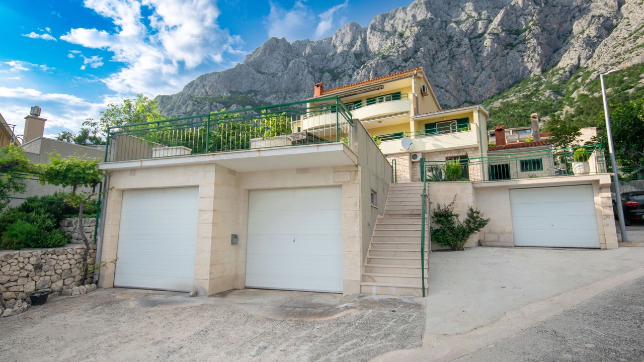 Photo of Others in Makarska