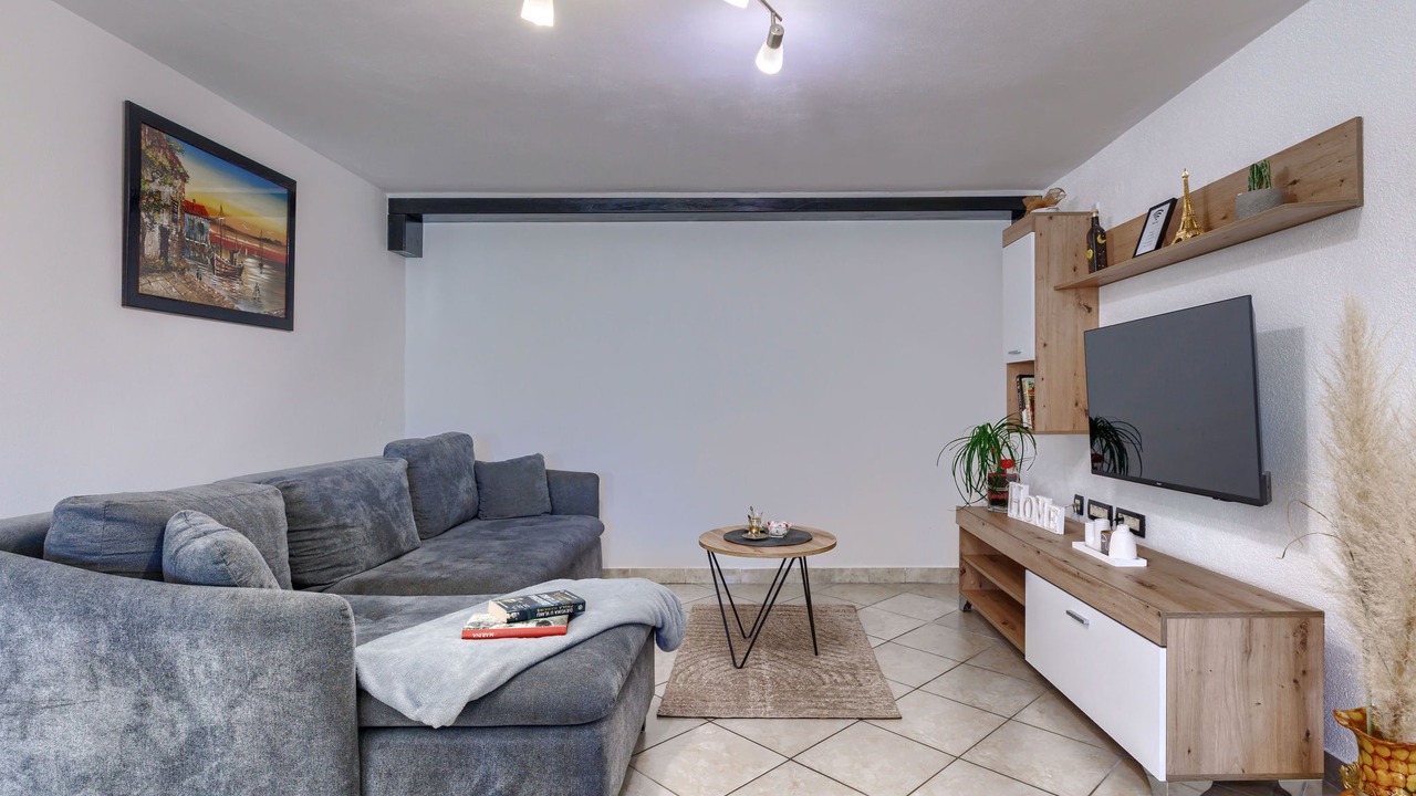 Photo of Livingroom in Krsan