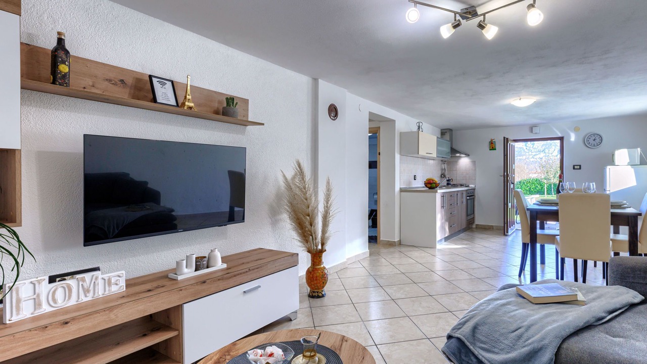 Photo of Livingroom in Krsan