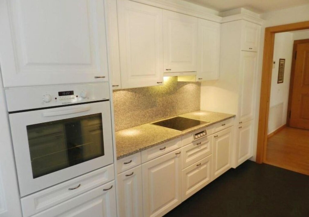 Photo of Kitchen in Saanenmoeser