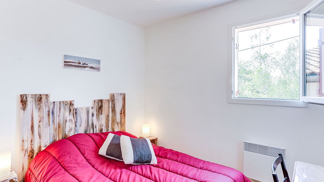 Photo of Others in Sare