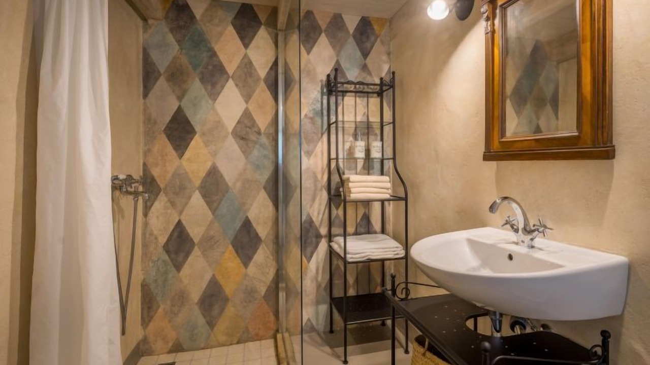 Photo of Bathroom in Ika
