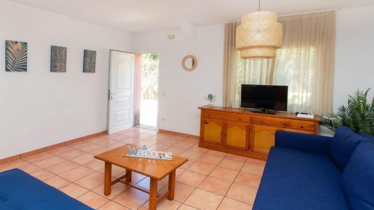 Photo of Livingroom in Les Tres Cales