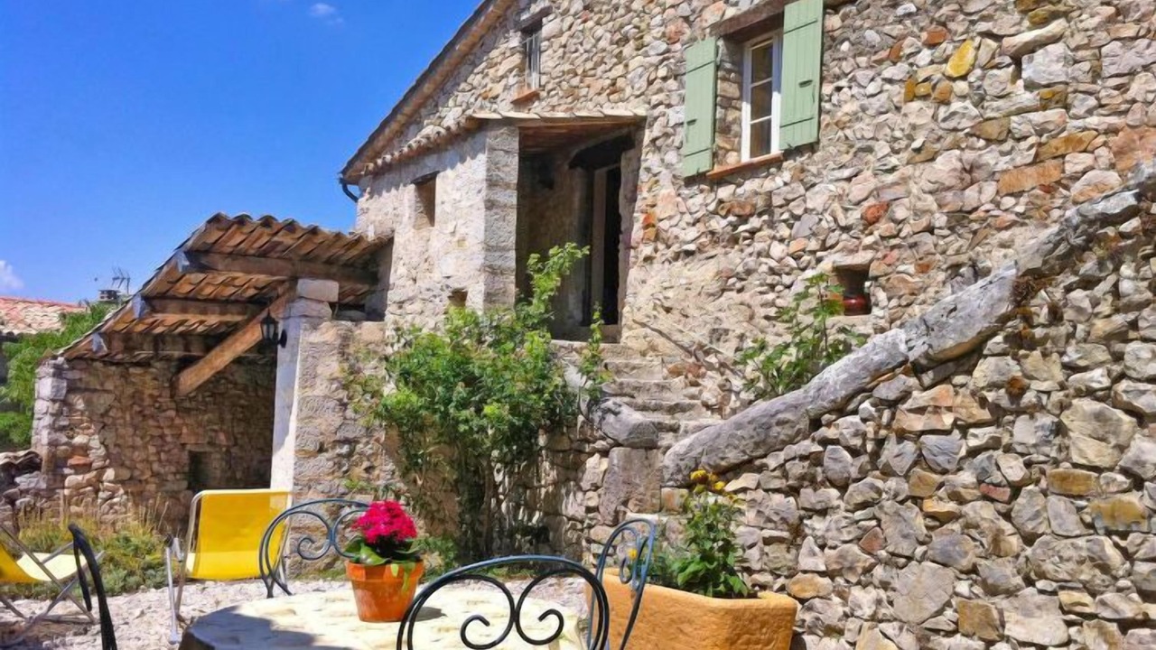 Photo of Others in Besignan