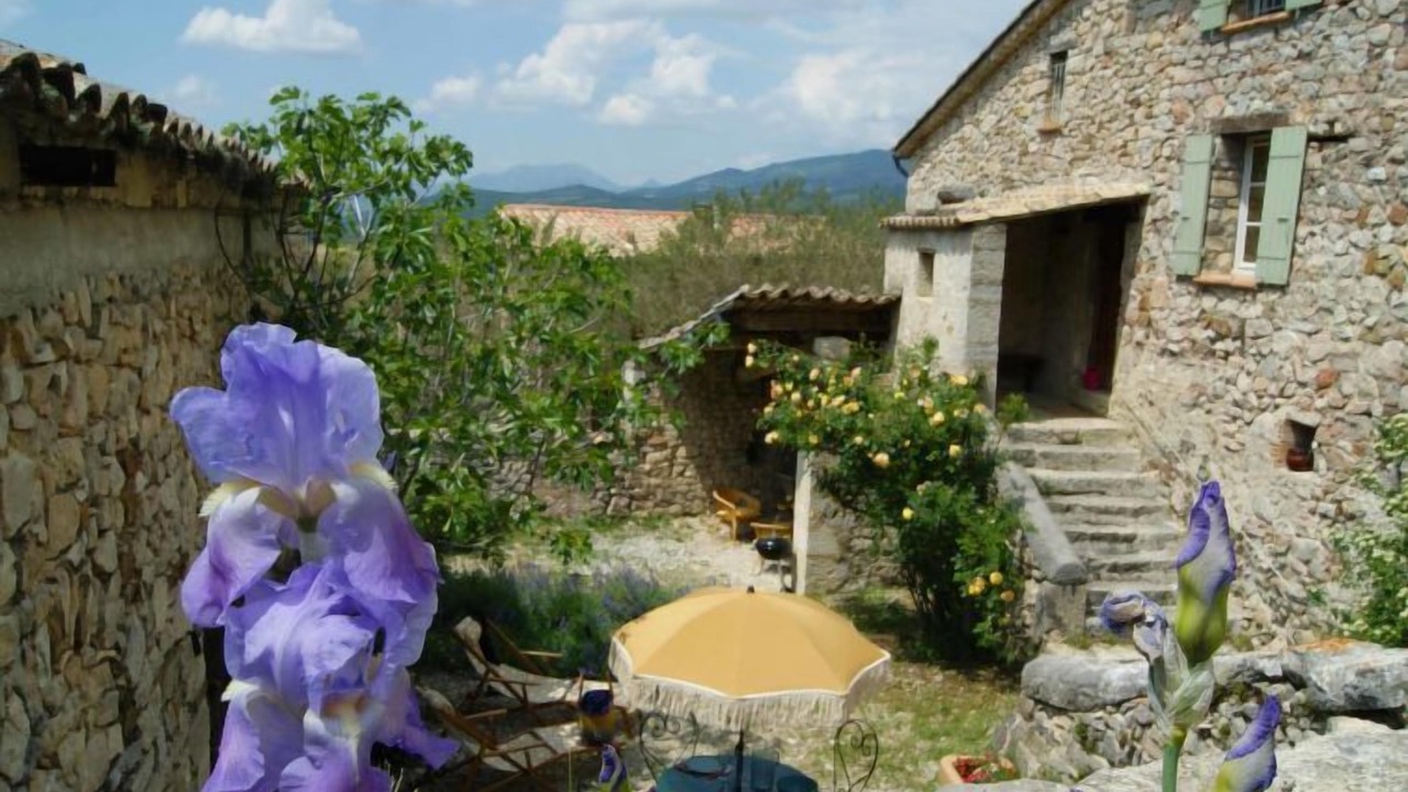 Photo of Others in Besignan