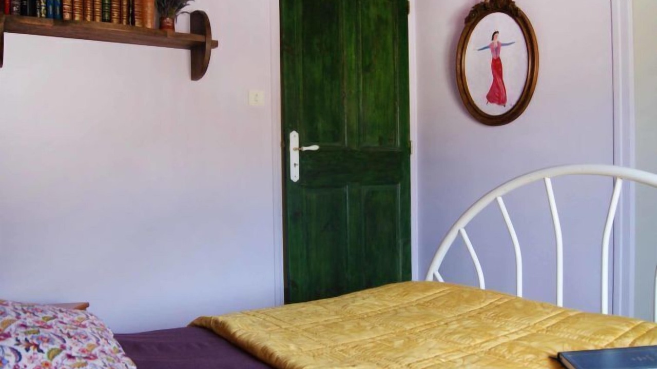 Photo of Others in Besignan