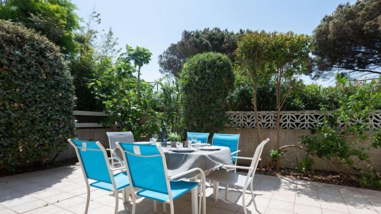 Photo of Others in La Cote Radieuse