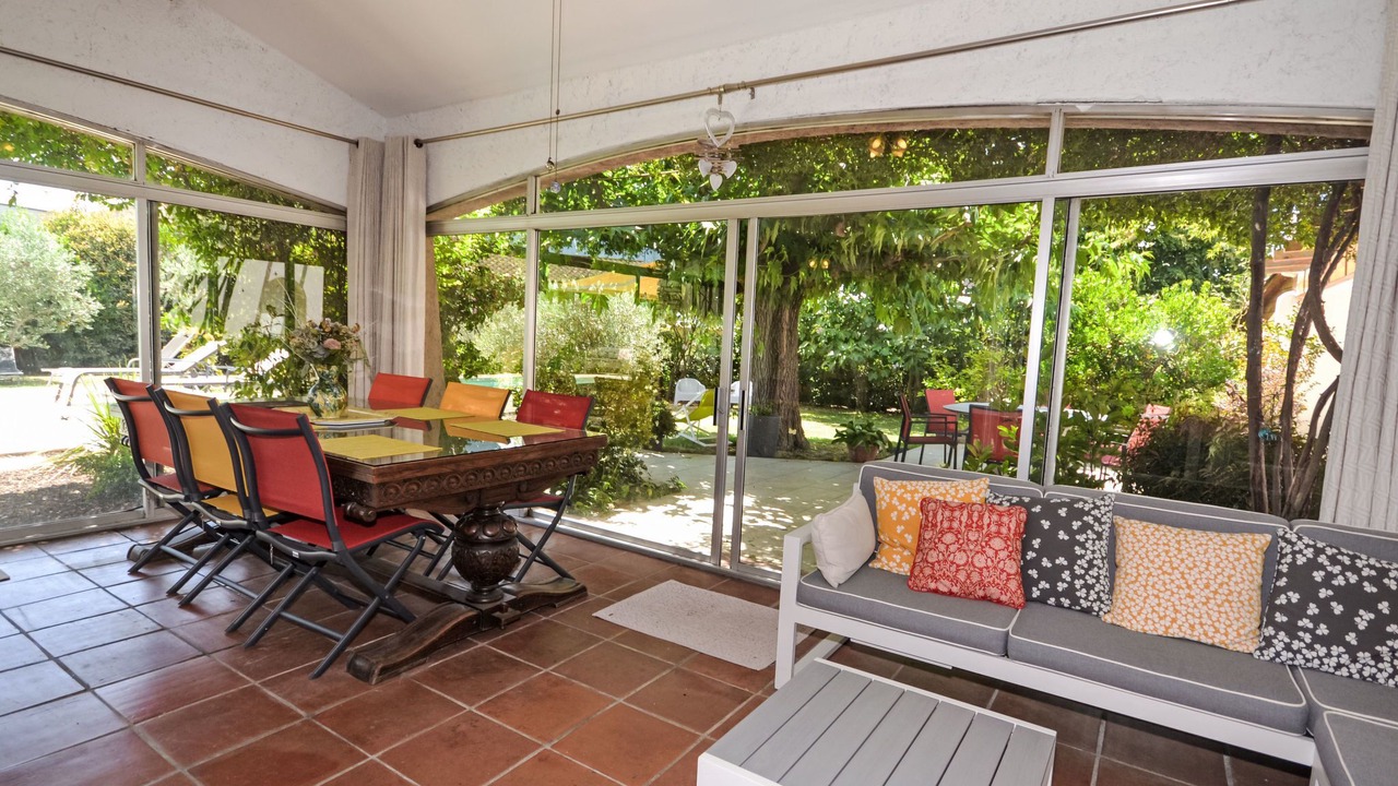 Photo of Others in Morieres-les-Avignon