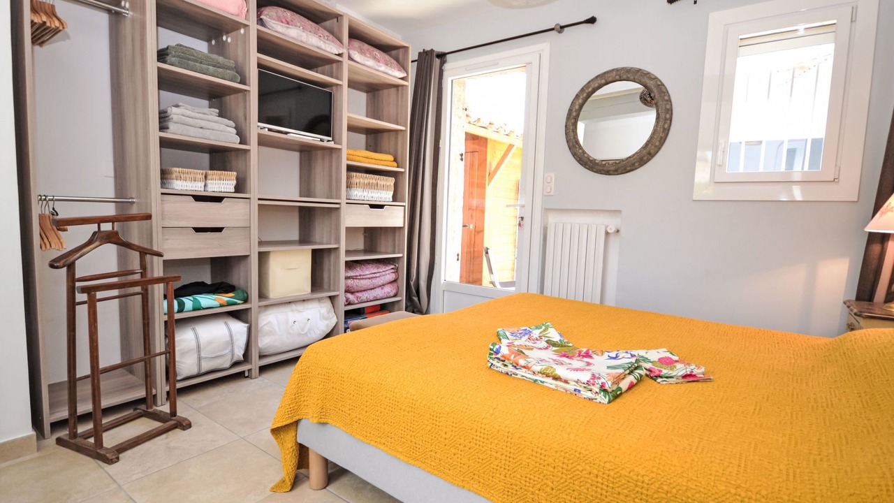 Photo of Others in Morieres-les-Avignon