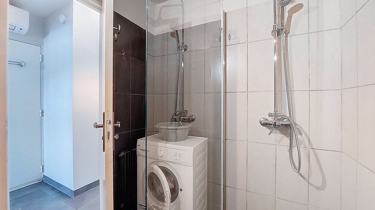 Photo of Bathroom in Le Grau-Du-Roi