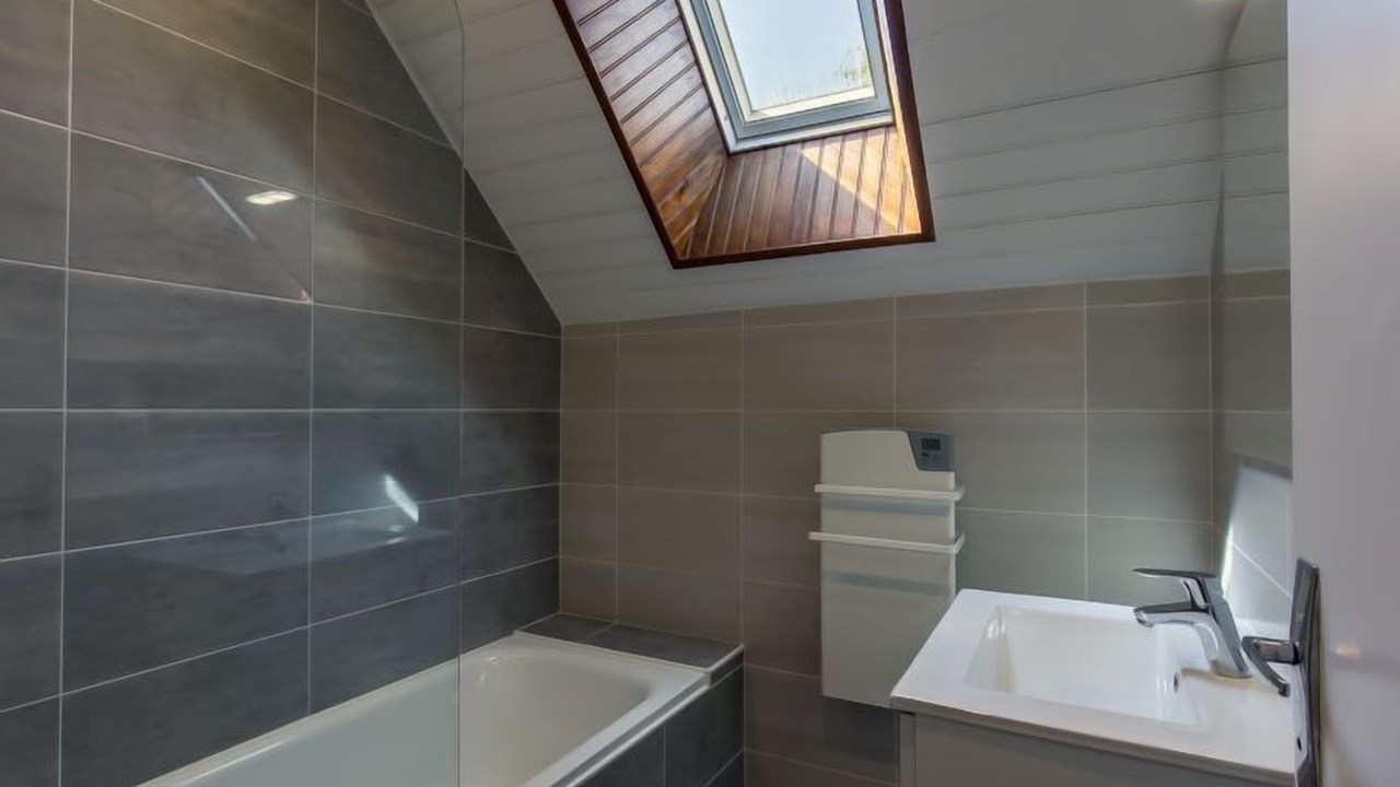 Photo of Bathroom in Tregunc