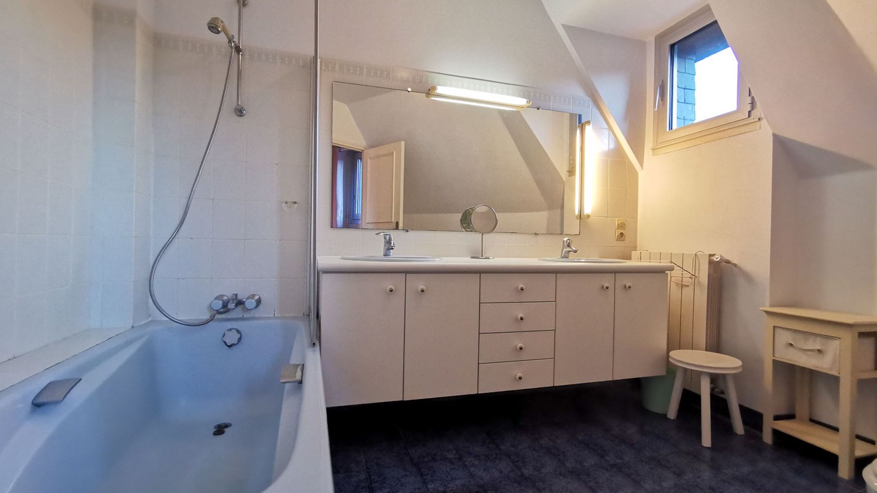 Photo of Bathroom in Cancale