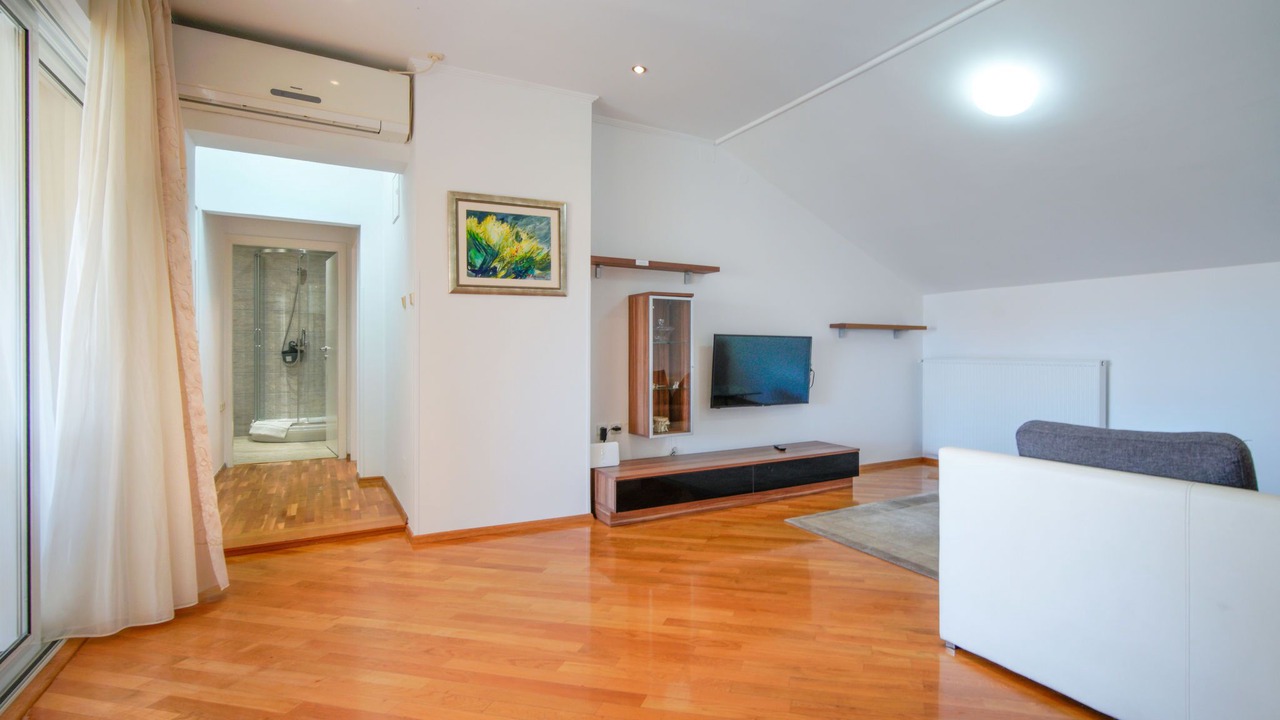 Photo of Livingroom in Banjol
