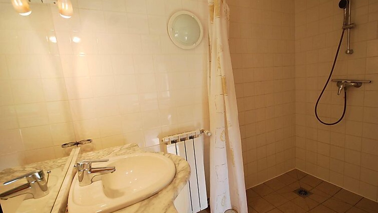 Photo of Bathroom in Grezels