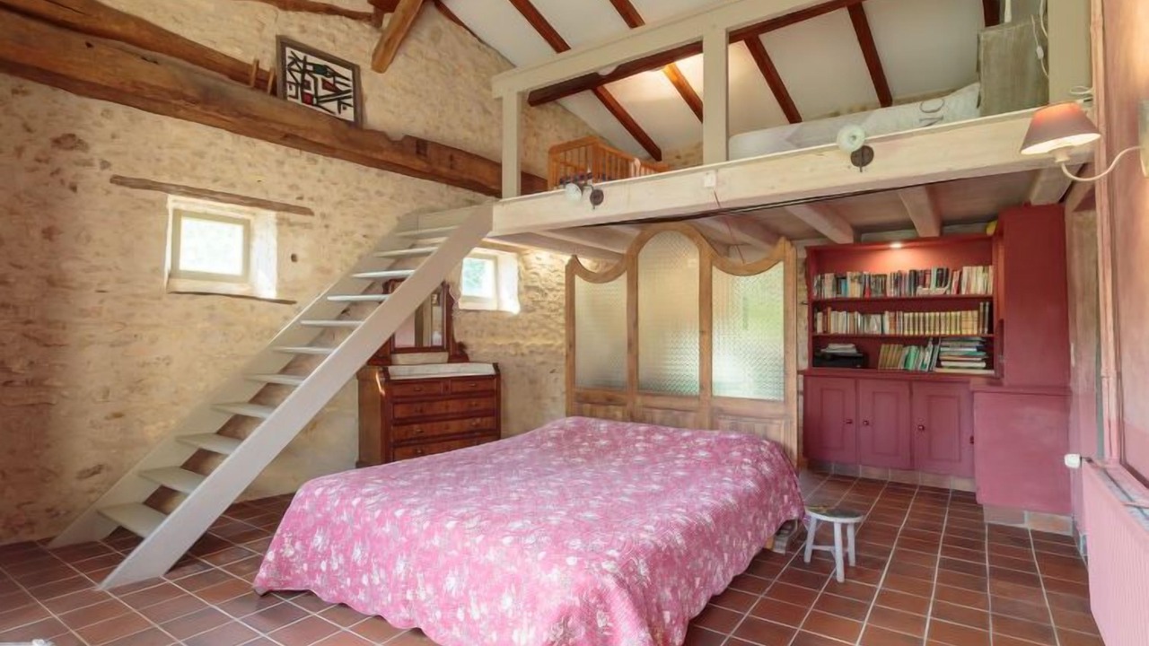 Photo of Others in Payroux