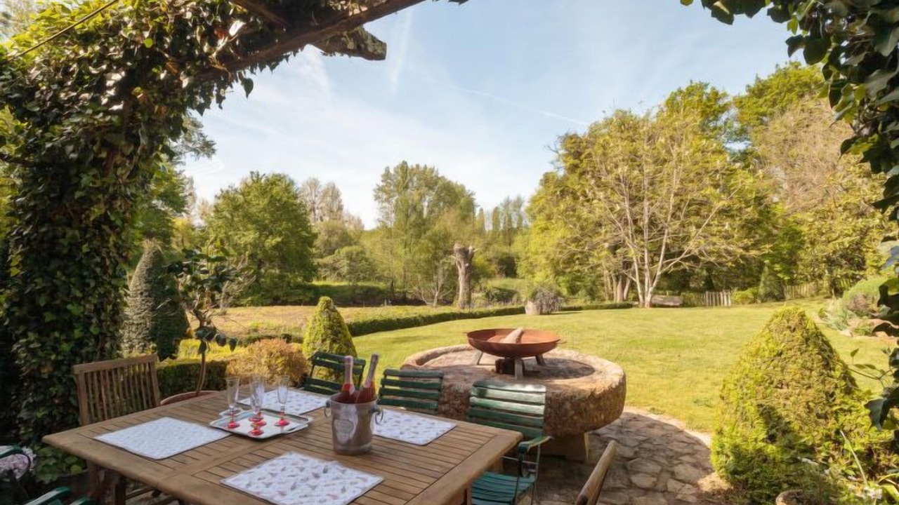 Photo of Others in Payroux