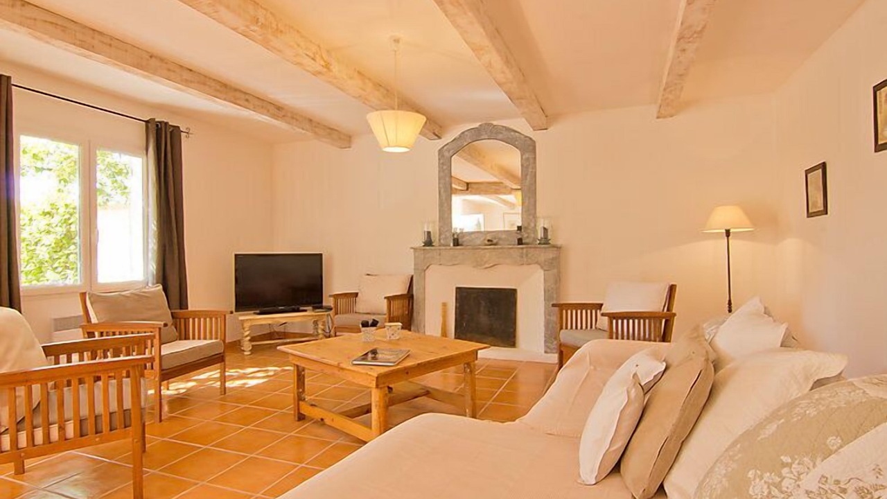 Photo of Livingroom in Lagnes