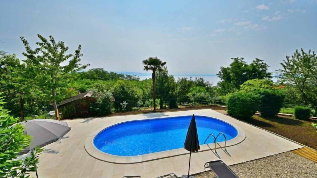 Photo of Outdoor in Opric