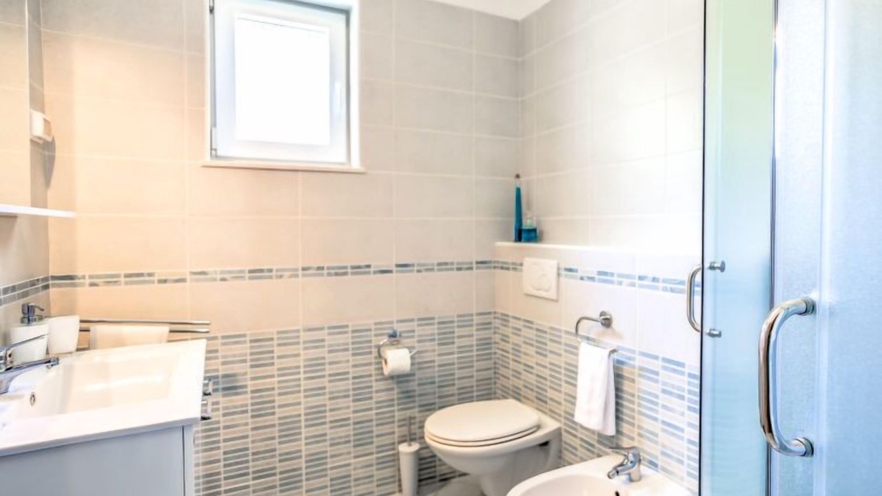 Photo of Bathroom in Brsec