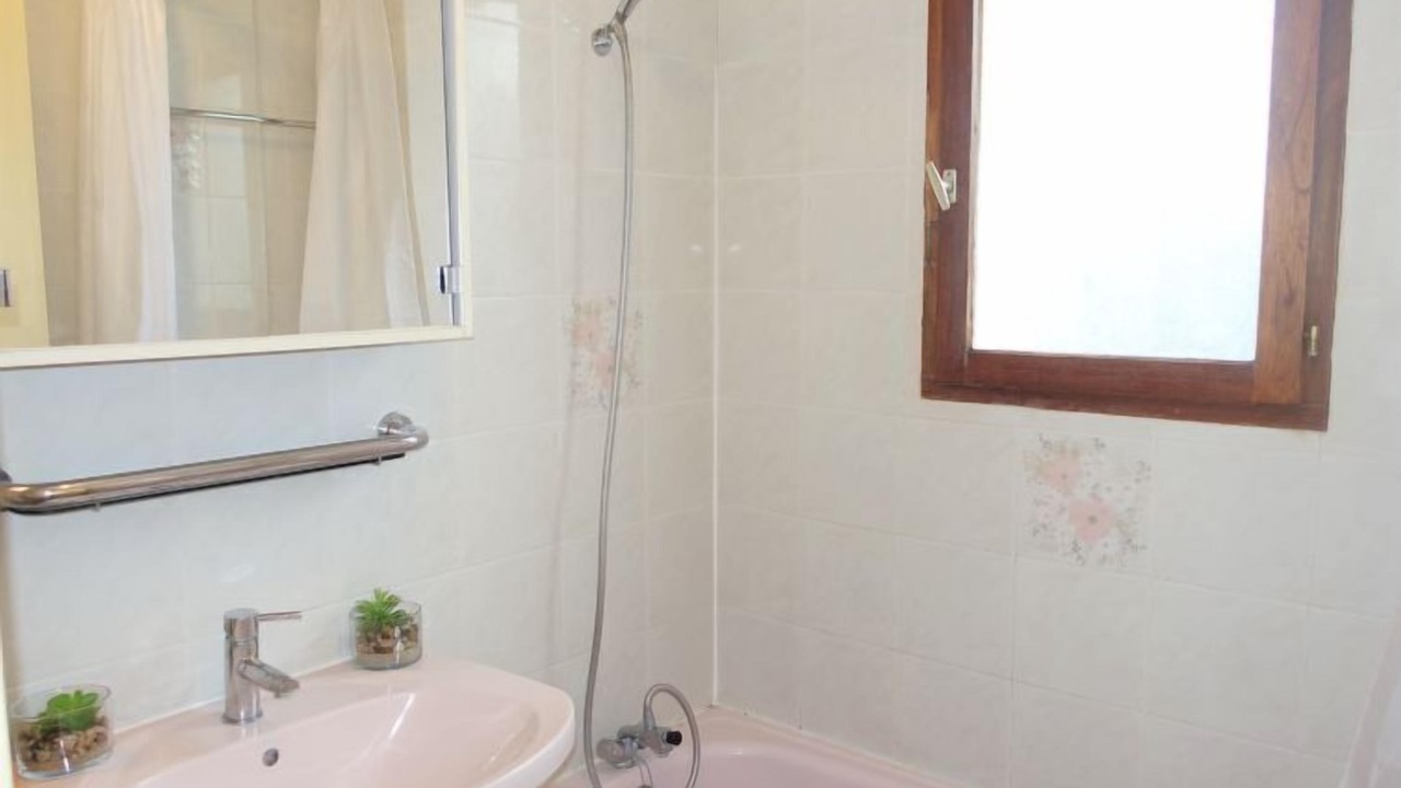 Photo of Bathroom in Salles-d'Aude