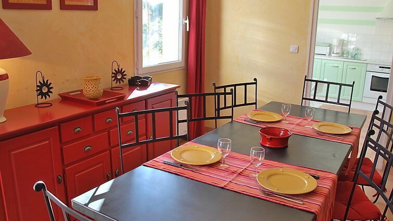 Photo of Bedroom in Lagnes