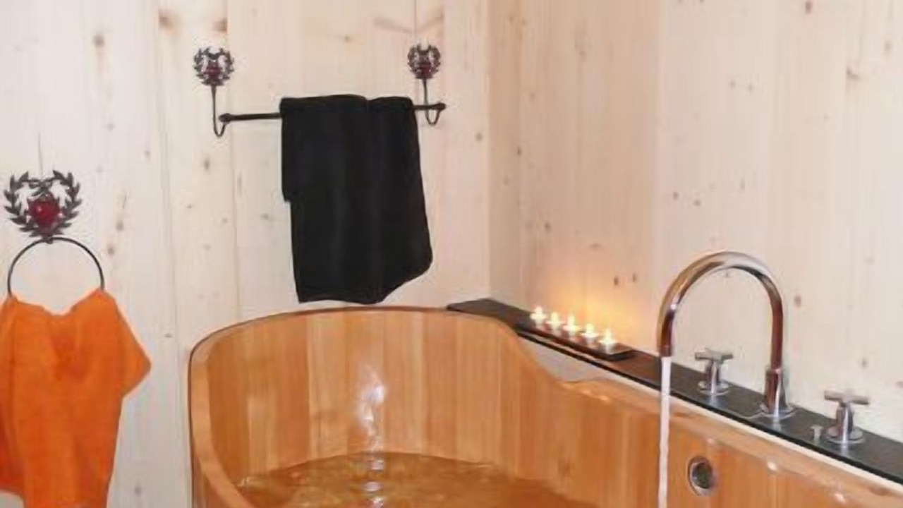Photo of Bathroom in Moleson