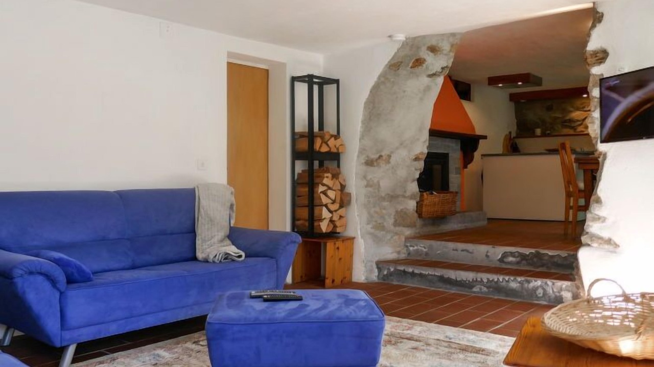 Photo of Livingroom in Negrentino