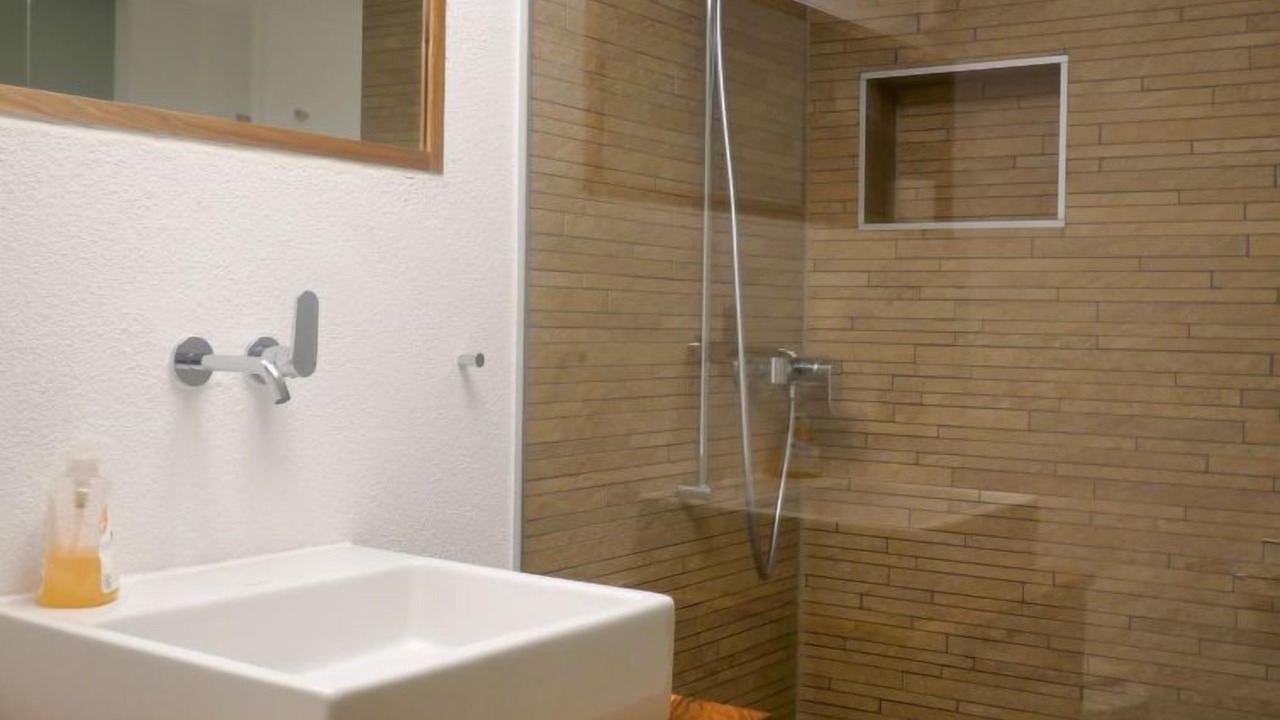 Photo of Bathroom in Negrentino
