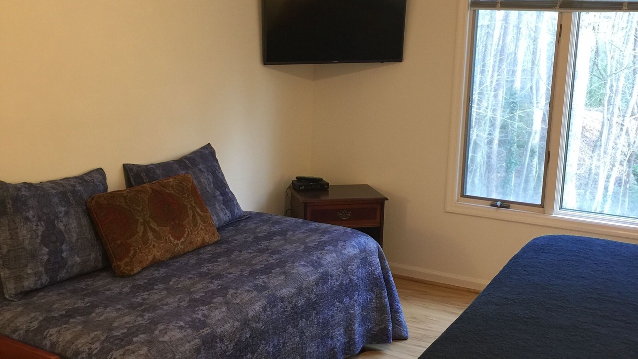 Photo of Bedroom in Lookout Mountain