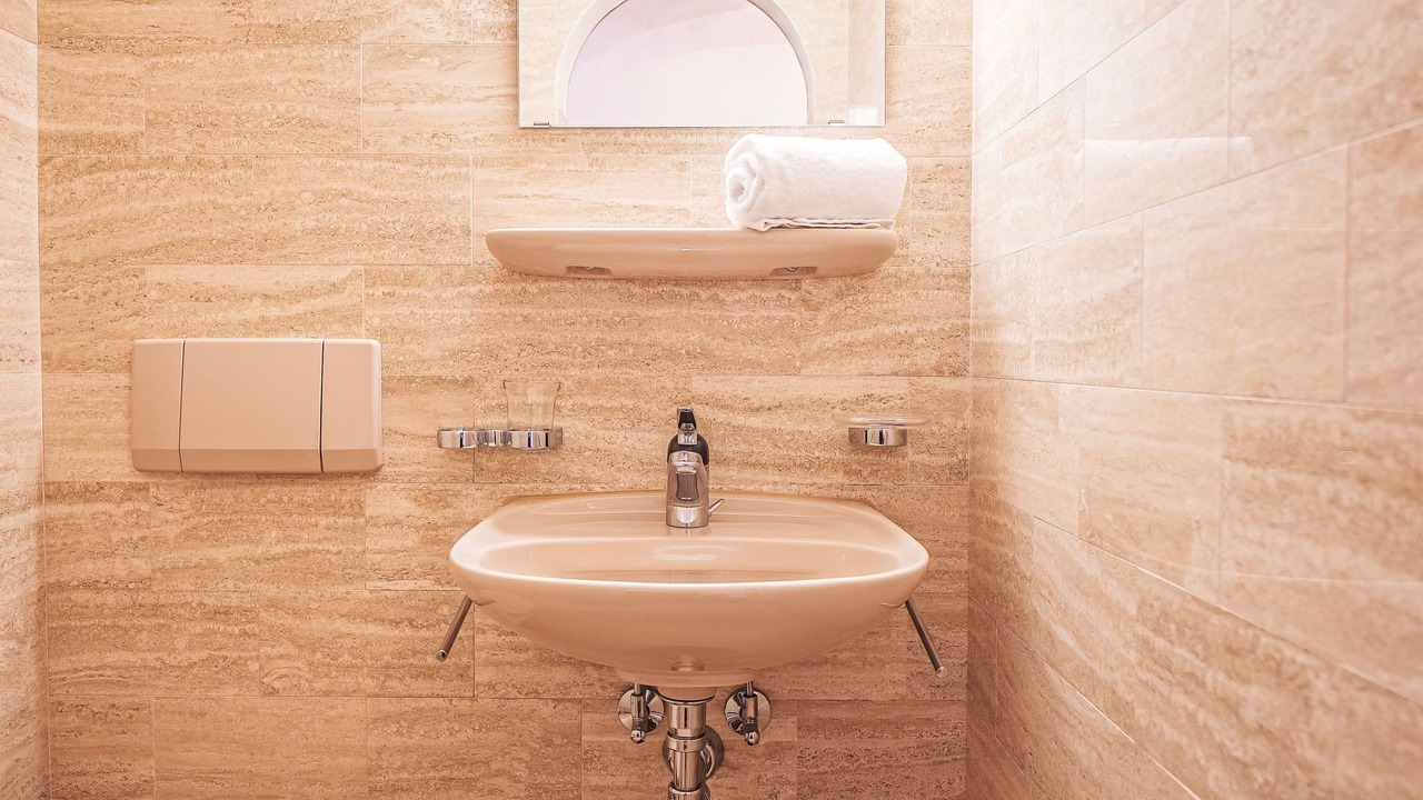 Photo of Bathroom in Zuoz