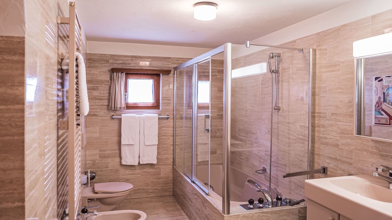 Photo of Bathroom in Zuoz