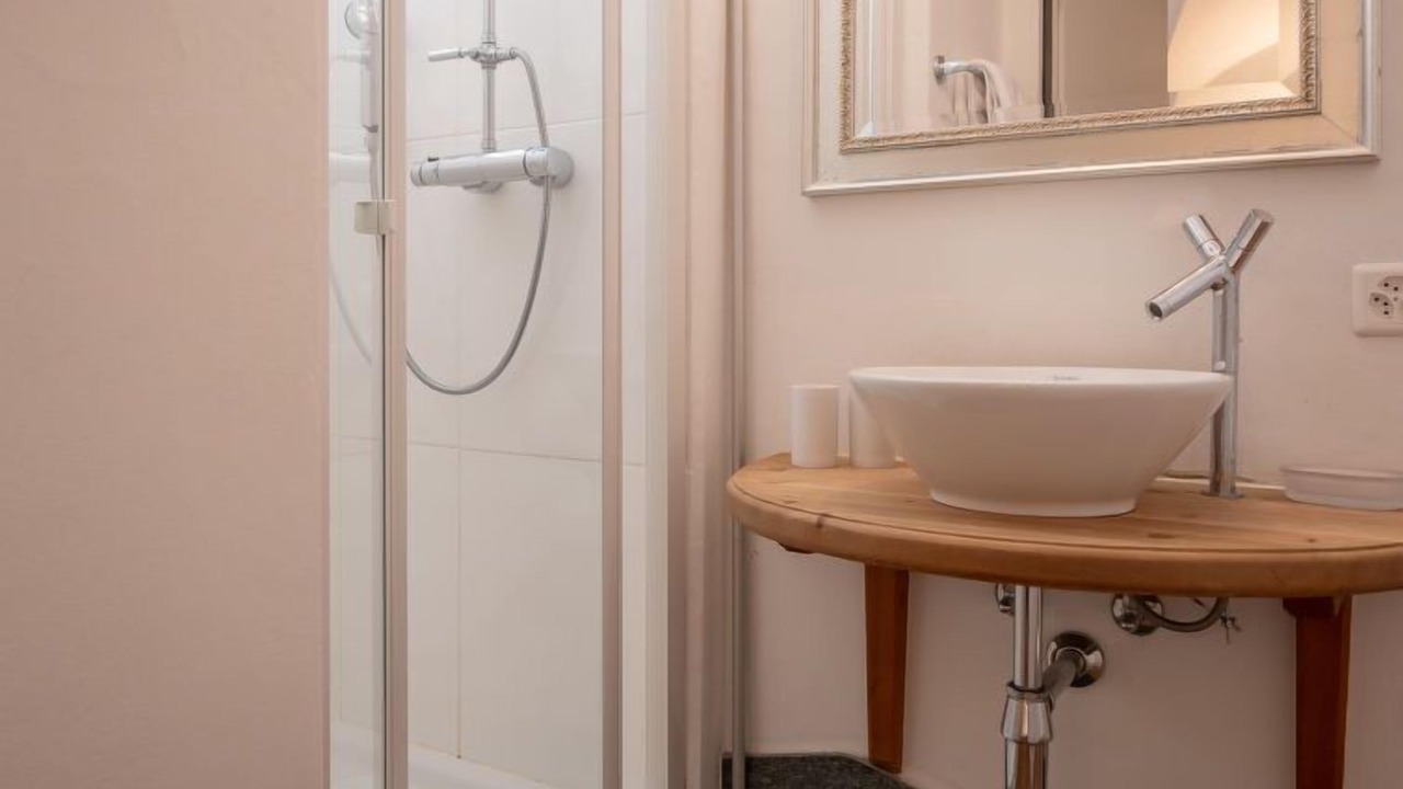 Photo of Bathroom in Samedan