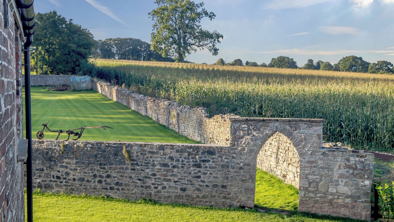 Photo of Outdoor in Hewelsfield