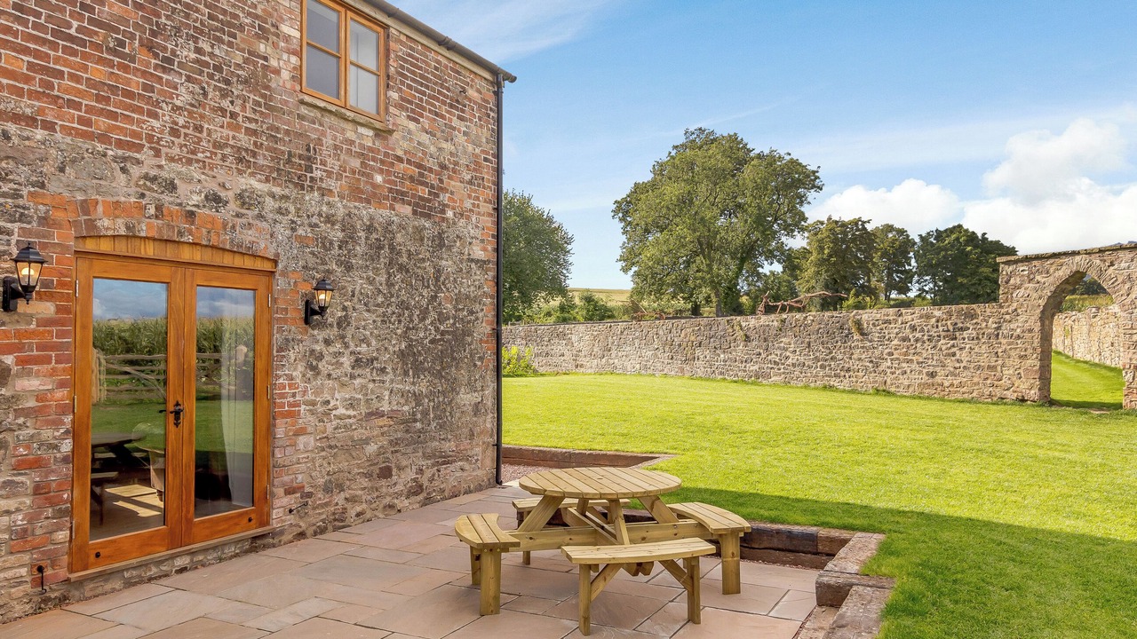 Photo of Others in Hewelsfield