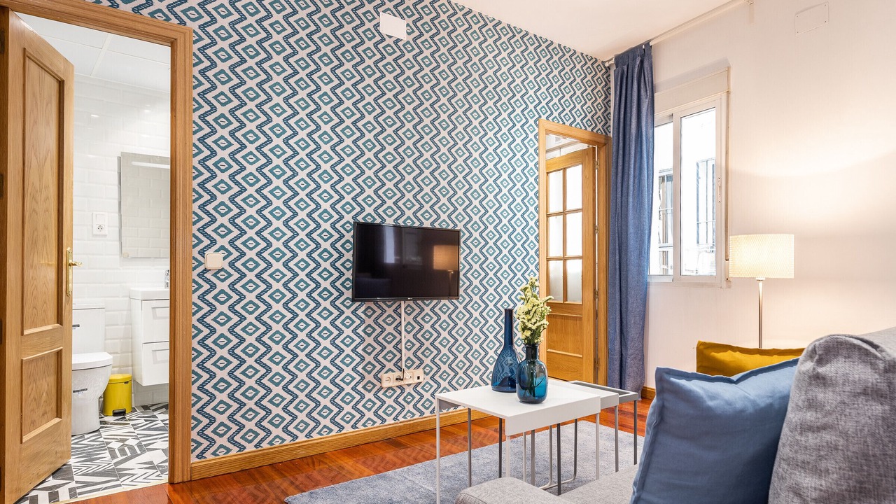 Photo of Livingroom in Golden Triangle of Art