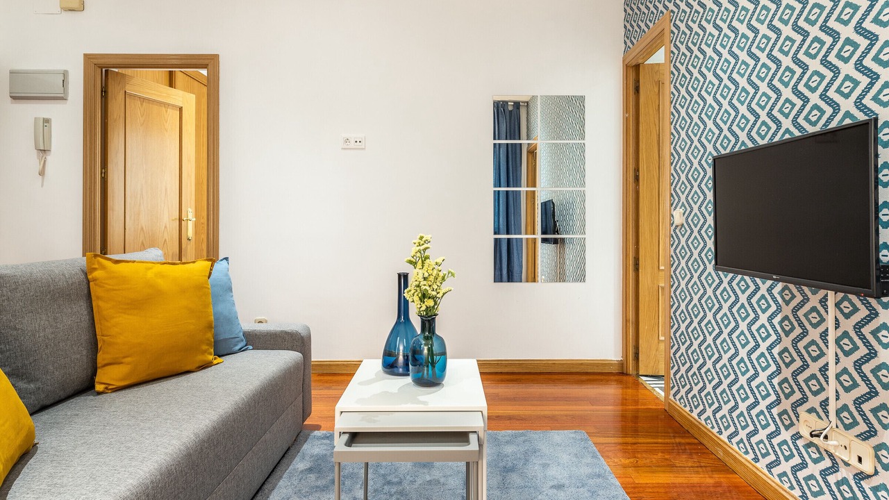 Photo of Livingroom in Golden Triangle of Art