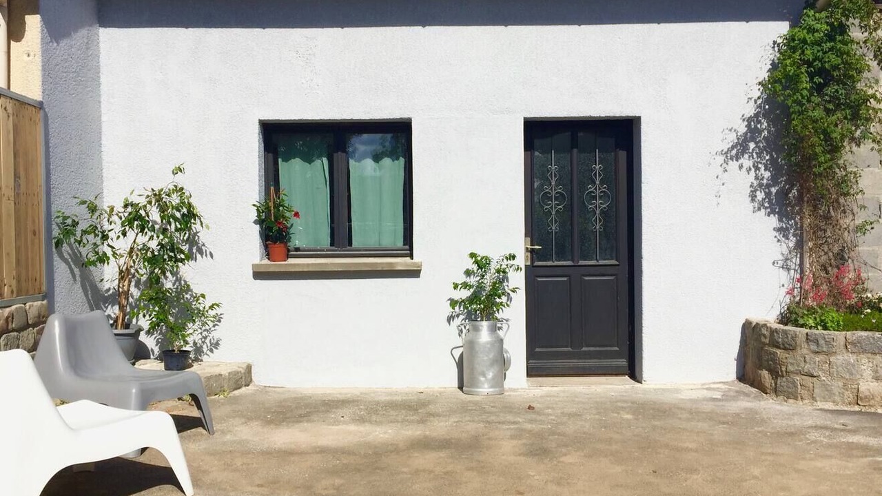 Photo of Patio Balcony in Saint-Genes-Champanelle