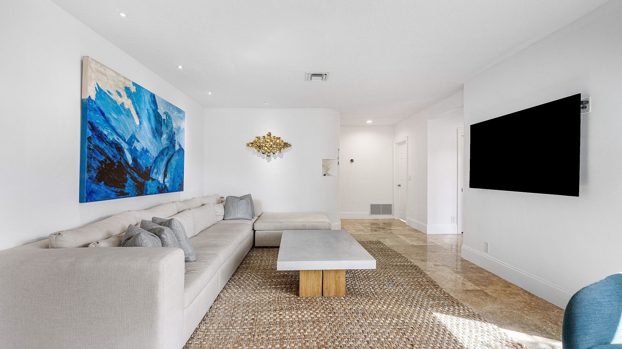 Photo of Livingroom in Singer Island